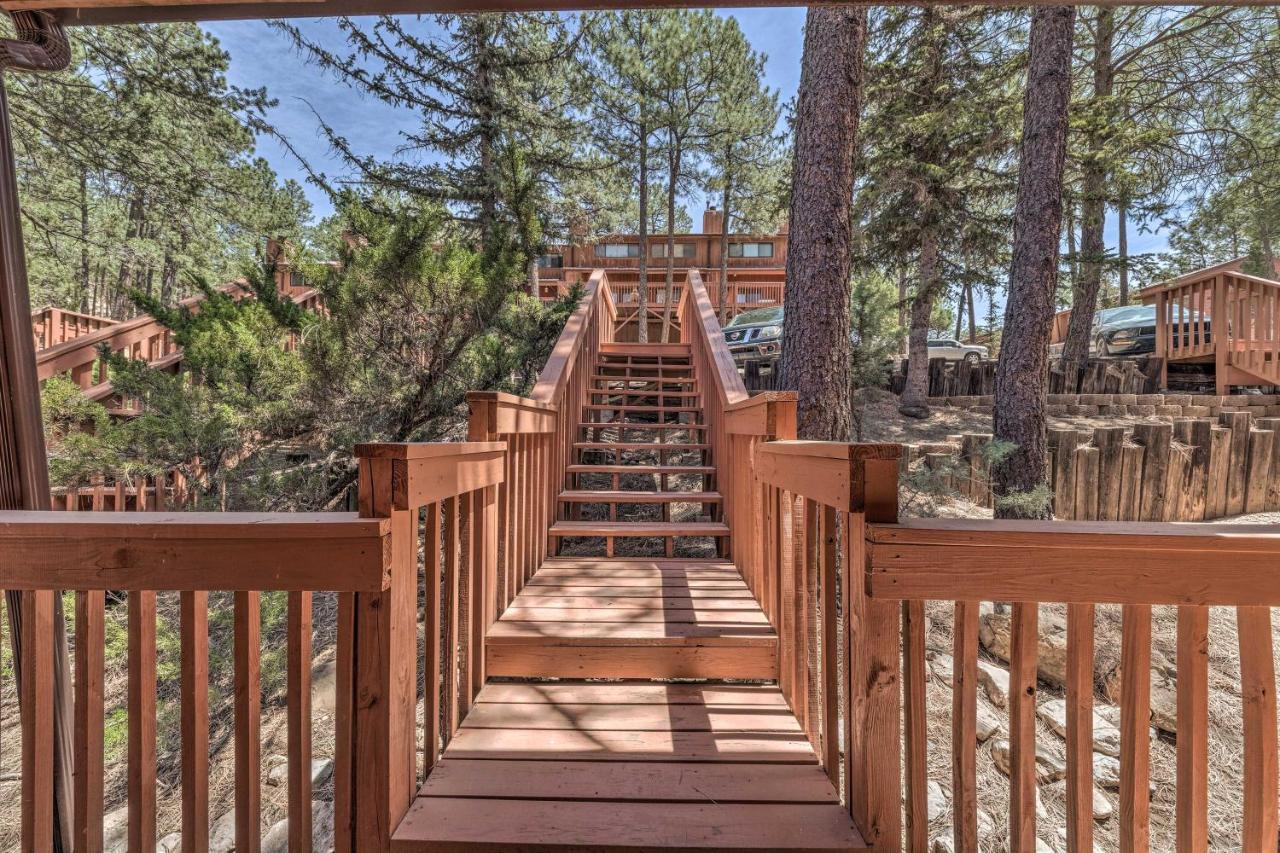 Forested Ruidoso Condo With Deck And Fireplace! Exterior photo